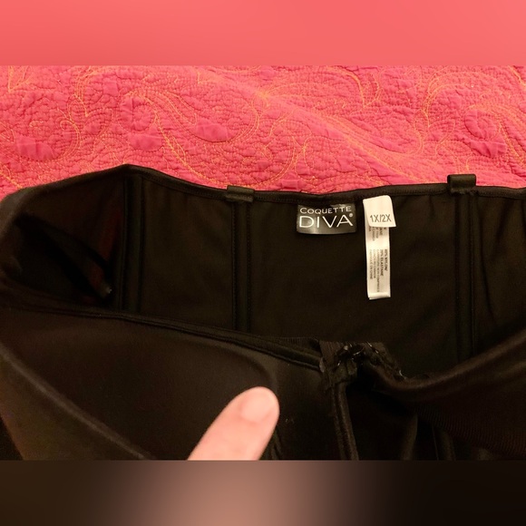NWT PLUS SIZE Corset by COQUETTE DIVA w/garter & shoulder strap options - Picture 10 of 12